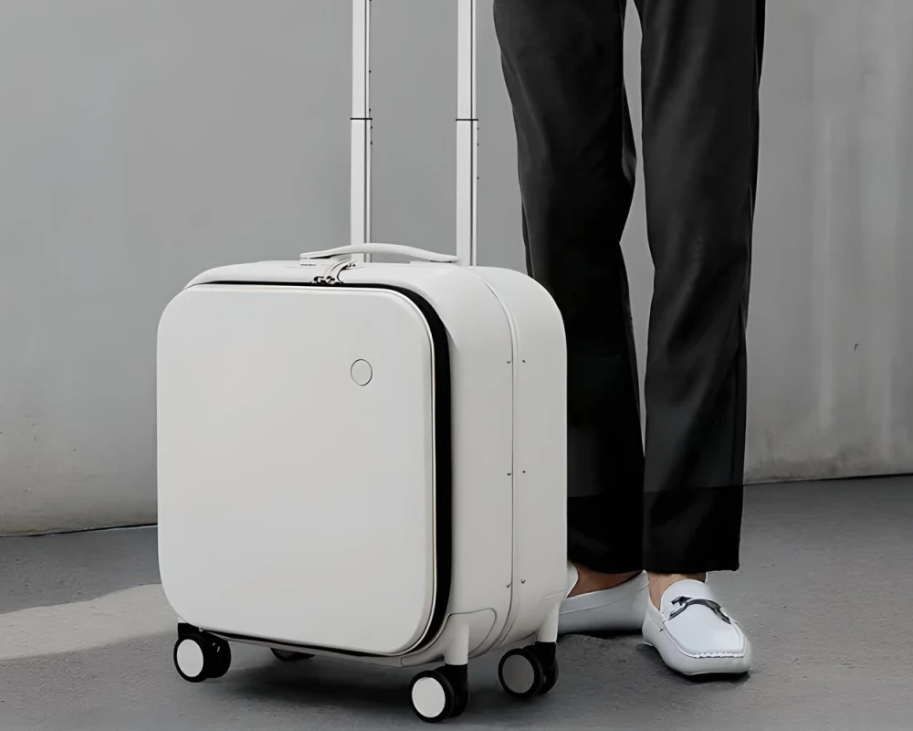 best luxury carry on luggage